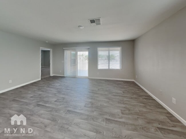 2060 E Velvet Pl in Casa Grande, AZ - Foto de edificio - Building Photo