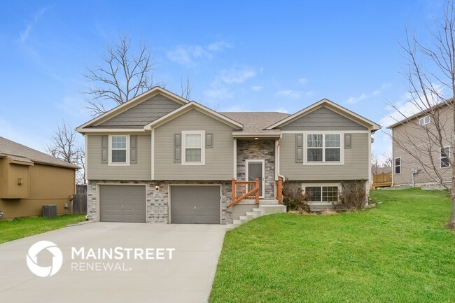 property at 805 Emerson Dr