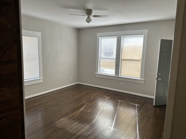 1748 Richmond Ave. in Houston, TX - Building Photo - Building Photo
