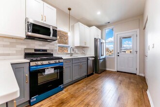 18 S Austin Blvd in Oak Park, IL - Building Photo - Building Photo