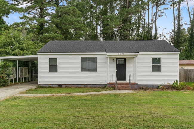 property at 1975 Piedmont St