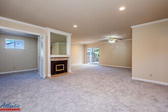 2674 Hastings Ave in Redwood City, CA - Building Photo - Building Photo