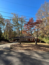 3013 Scenic Dr in Gainesville, GA - Building Photo - Building Photo