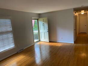 416 E Rowan St in Raleigh, NC - Building Photo - Building Photo