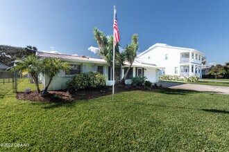 4638 Saxon Dr in New Smyrna Beach, FL - Building Photo - Building Photo