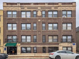 1055 W George St in Chicago, IL - Building Photo