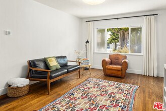 352 Hargrave St in Inglewood, CA - Building Photo - Building Photo