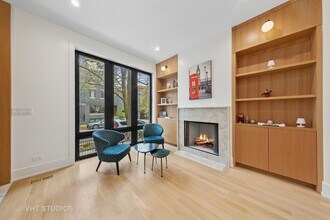 1844 N Maud Ave in Chicago, IL - Building Photo - Building Photo