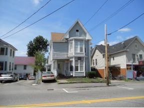 736 Union Ave in Laconia, NH - Foto de edificio