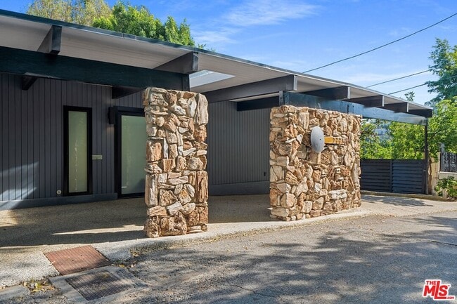 property at 2775 Rinconia Dr