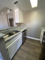 Villas de la Montana Apartments