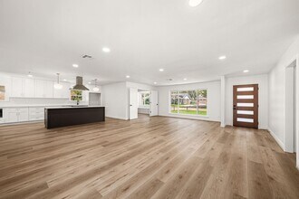 10115 Moorberry Ln in Houston, TX - Building Photo - Building Photo
