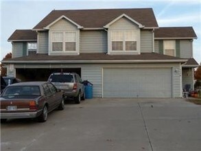 Quail Run Apartments in Gardner, KS - Building Photo - Building Photo
