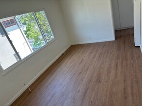 7329 Normandie Ave in Los Angeles, CA - Building Photo - Building Photo