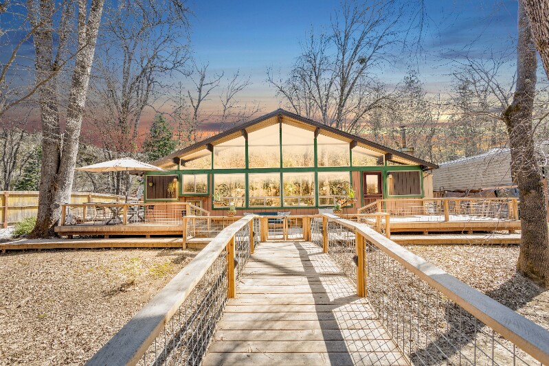 21593 Crystal Falls Dr in Sonora, CA - Building Photo