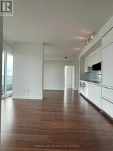 117-1117 McMahon Dr in Toronto, ON - Building Photo - Building Photo
