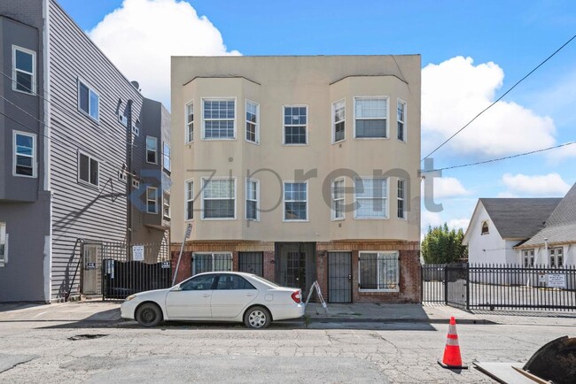 property at 1532 8th Ave