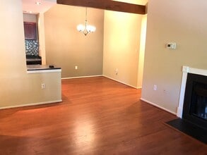 13102 Wonderland Way, Unit 194 in Germantown, MD - Building Photo - Building Photo