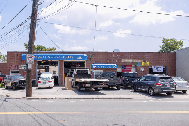 99-105 Plainfield Ave in Floral Park, NY - Building Photo - Building Photo