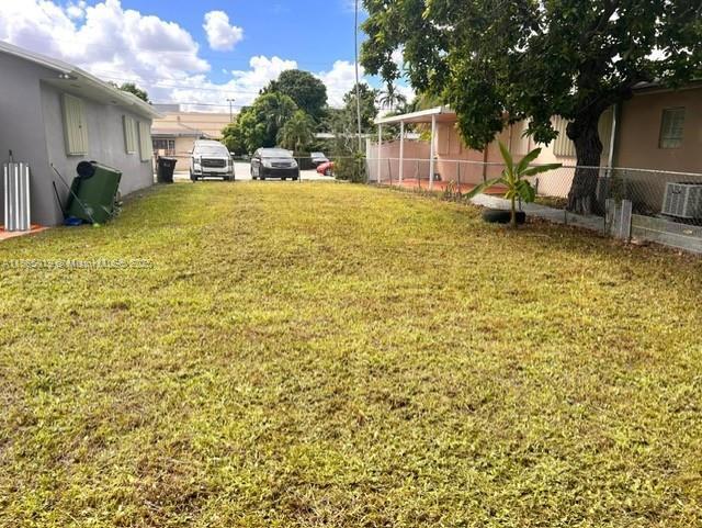 1575 W 53rd St in Hialeah, FL - Building Photo - Building Photo