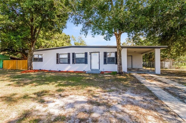 property at 579 N Lake Ave