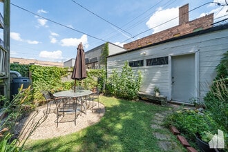 1037 S Racine Ave, Unit 1 in Chicago, IL - Building Photo - Building Photo