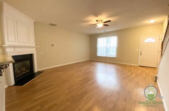 302 Claybrooke Dr in Greer, SC - Building Photo - Building Photo