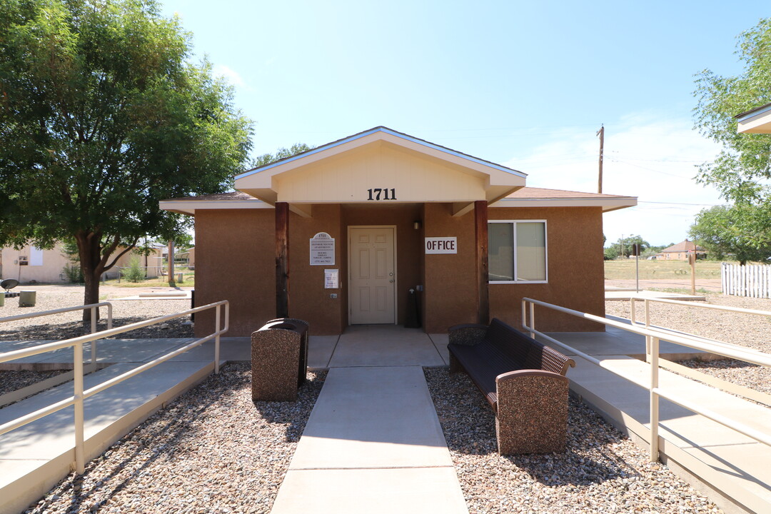 Monroe Manor in Tucumcari, NM - Building Photo