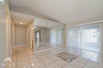 108 Pine Bark Way in Kissimmee, FL - Building Photo - Building Photo