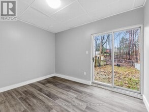 59 Scott Crescent in Barrie, ON - Building Photo - Building Photo