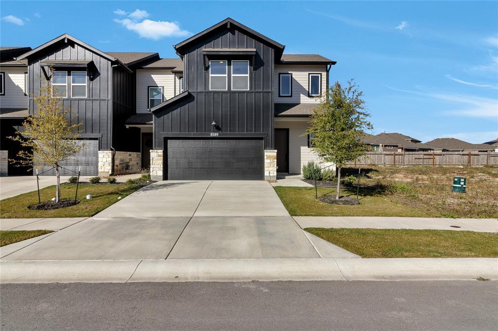 8589 Meridy Lp in Hutto, TX - Building Photo