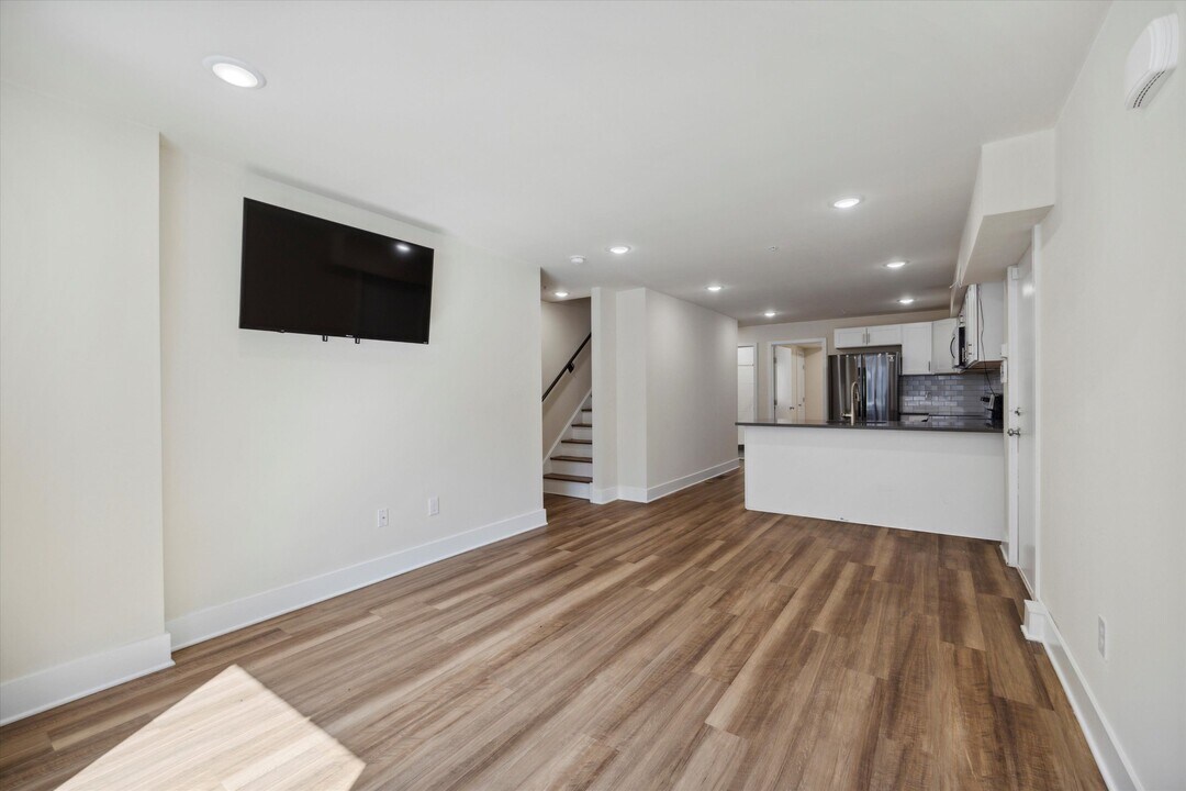 1519 N Sydenham St in Philadelphia, PA - Building Photo