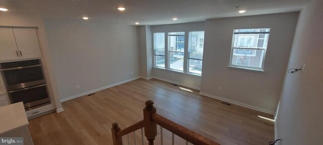 property at 2580 Hopton Ln