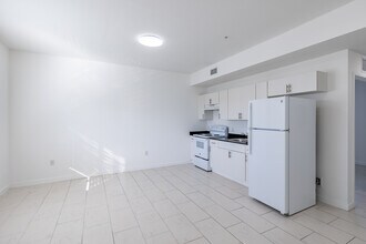 Nueva Aventura in Hialeah, FL - Building Photo - Building Photo