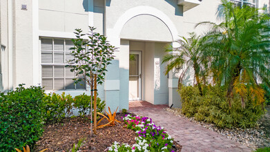 6040 Pinnacle Ln in Naples, FL - Foto de edificio - Building Photo