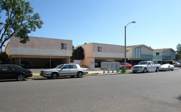 Ashland Ave Apartments in Simi Valley, CA - Building Photo - Building Photo