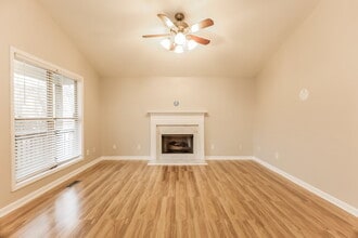 110 Spring Glade Cir in Trussville, AL - Building Photo - Building Photo