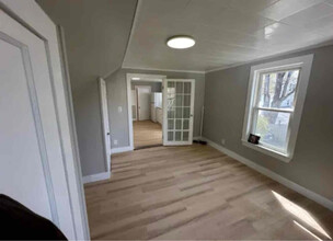 12 Davis St in Marlborough, MA - Building Photo - Building Photo