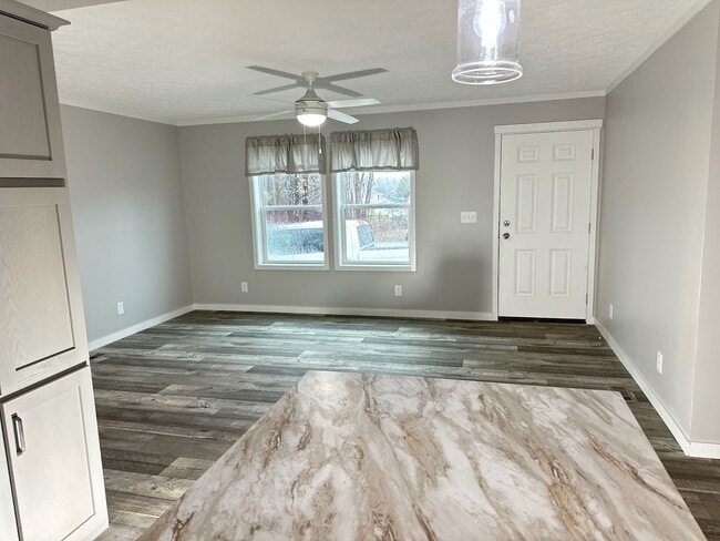 17 Hazelwood Ave in Waterville, ME - Building Photo - Building Photo