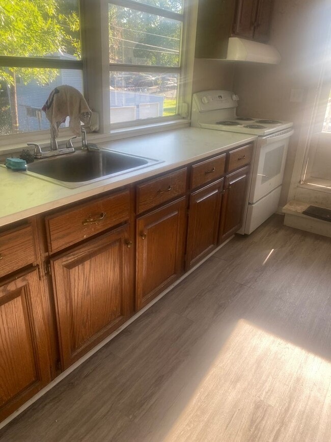 property at 302-304 S 5th St