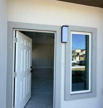 3608 Paola St in Edinburg, TX - Foto de edificio - Building Photo