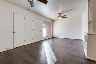 2607 Jonesboro Ave in Dallas, TX - Building Photo - Building Photo