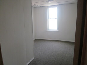 276 McKinley Ave in Pittsburgh, PA - Foto de edificio - Building Photo