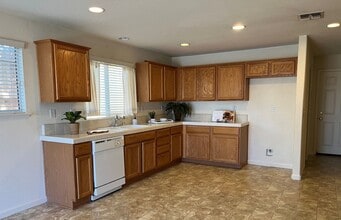 6323 Mallard Ct in Rocklin, CA - Building Photo - Building Photo