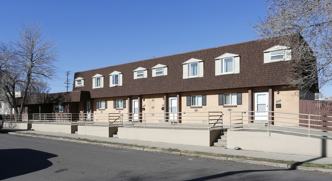 Gao Homes in Denver, CO - Foto de edificio