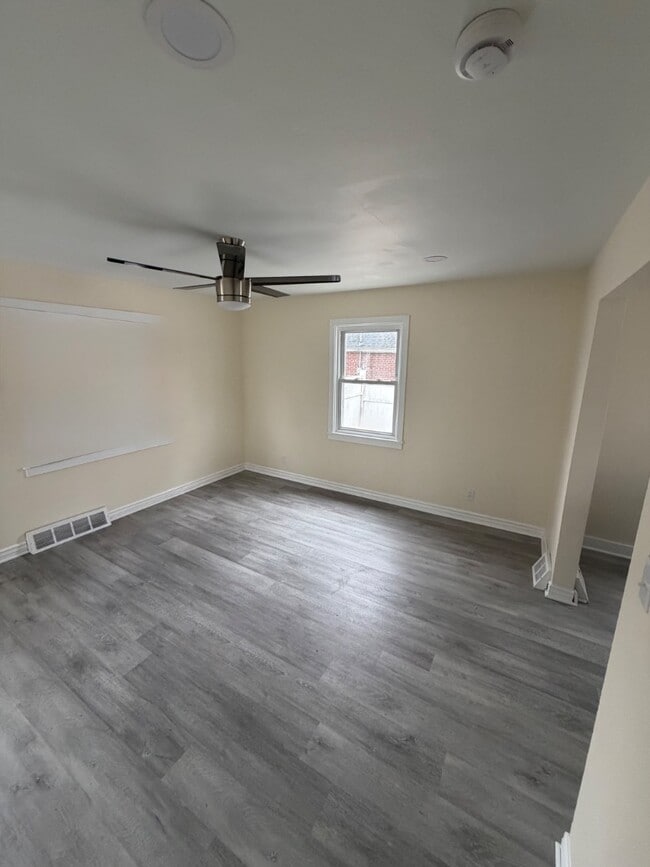 property at 501 Pearl Harbor St