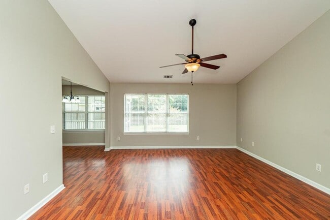 325 Rose Marie Ln in Charleston, SC - Building Photo - Building Photo