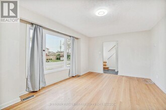 1391 Claymor Ave in Ottawa, ON - Building Photo - Building Photo