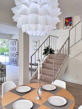 4459 Ventura Canyon Ave in Sherman Oaks, CA - Building Photo - Building Photo