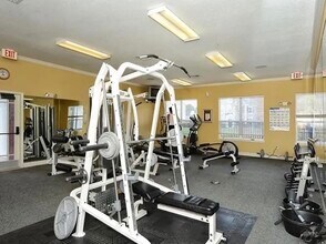 5541 Rosehill Rd, Unit 202 in Sarasota, FL - Foto de edificio - Building Photo